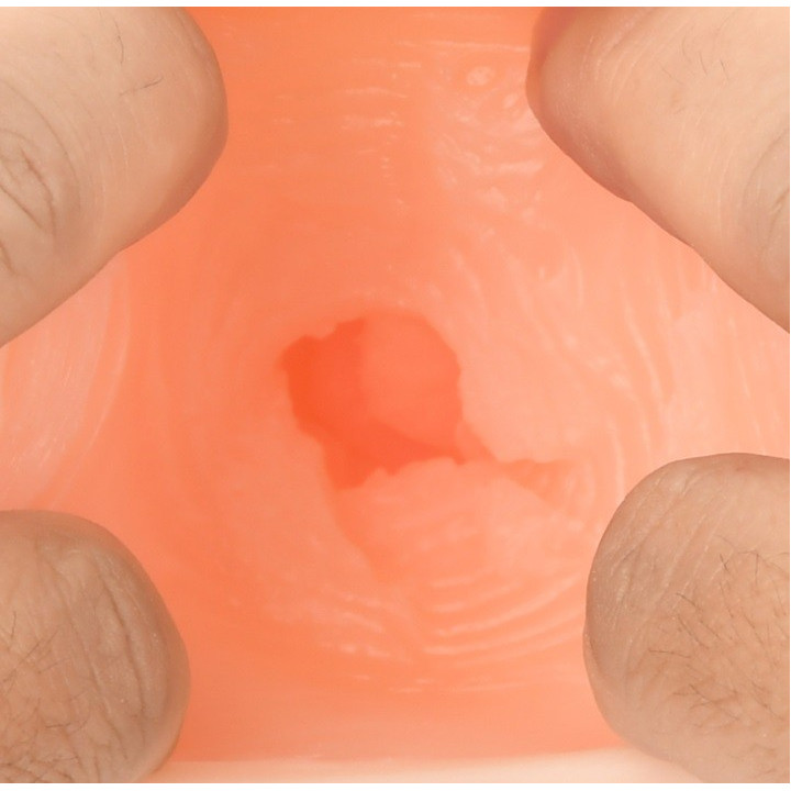 Angel's sticky ultra-structured folds